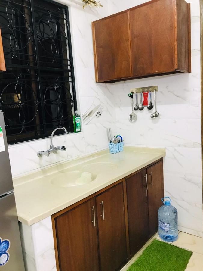 Lux Suites Bamburi Furnished Apartments Extérieur photo