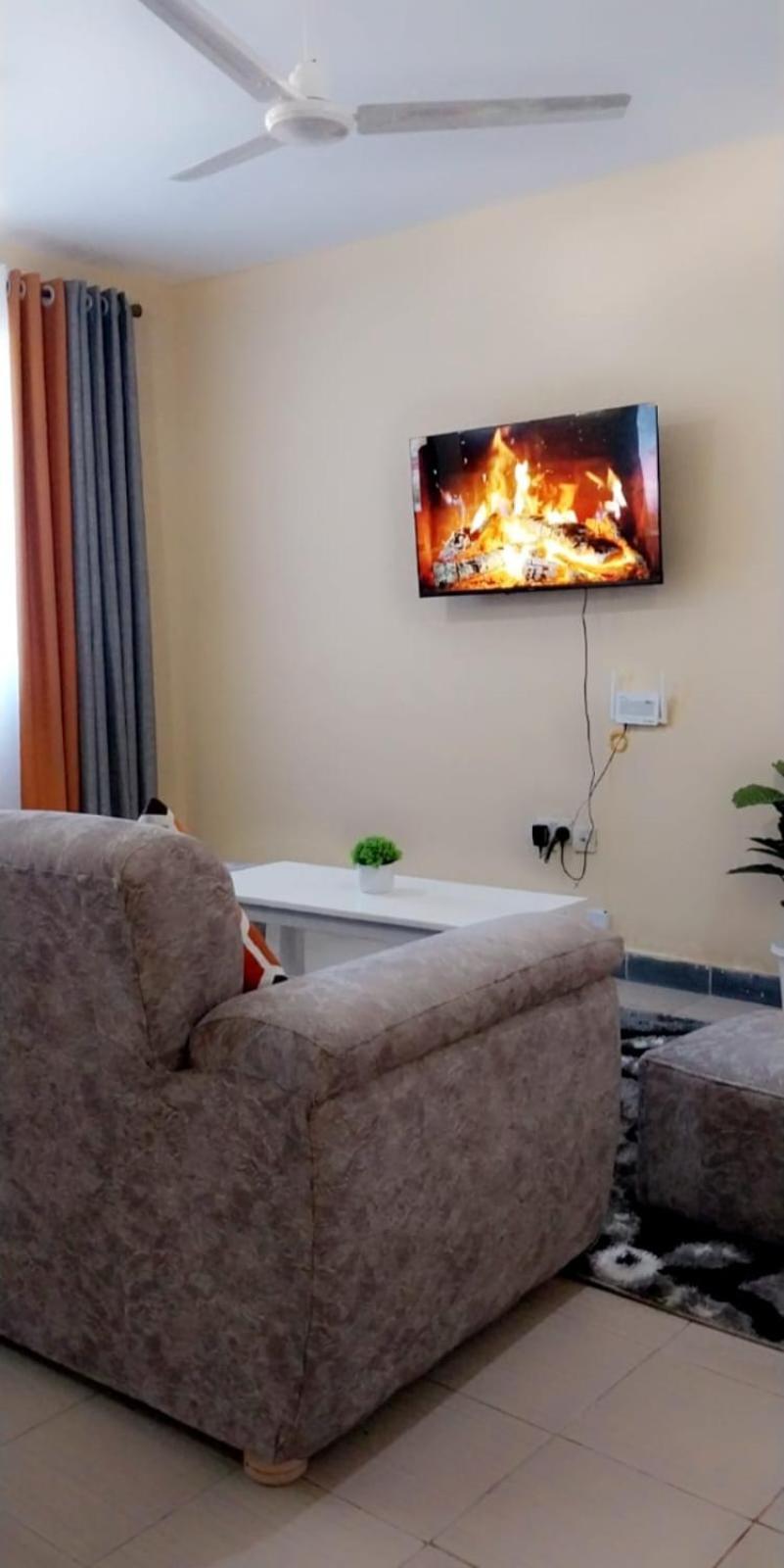 Lux Suites Bamburi Furnished Apartments Extérieur photo