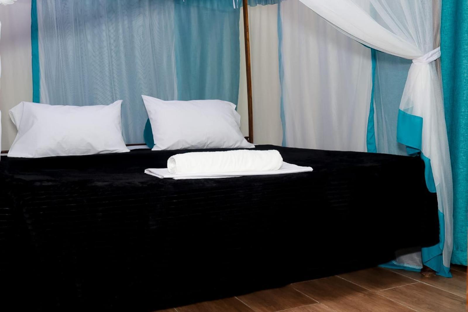 Lux Suites Bamburi Furnished Apartments Extérieur photo